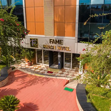 ホテル Fame
