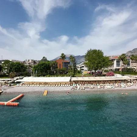 Fame Ξενοδοχείο 4*