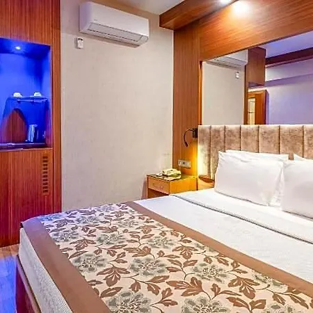 Otel Fame