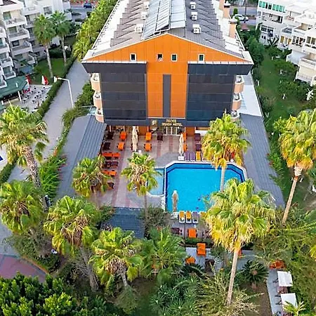 Fame Otel 4*