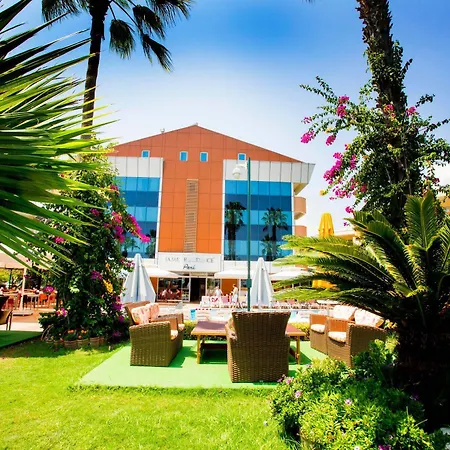Fame ホテル 4*