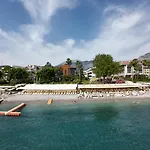 Fame Hotel 4*